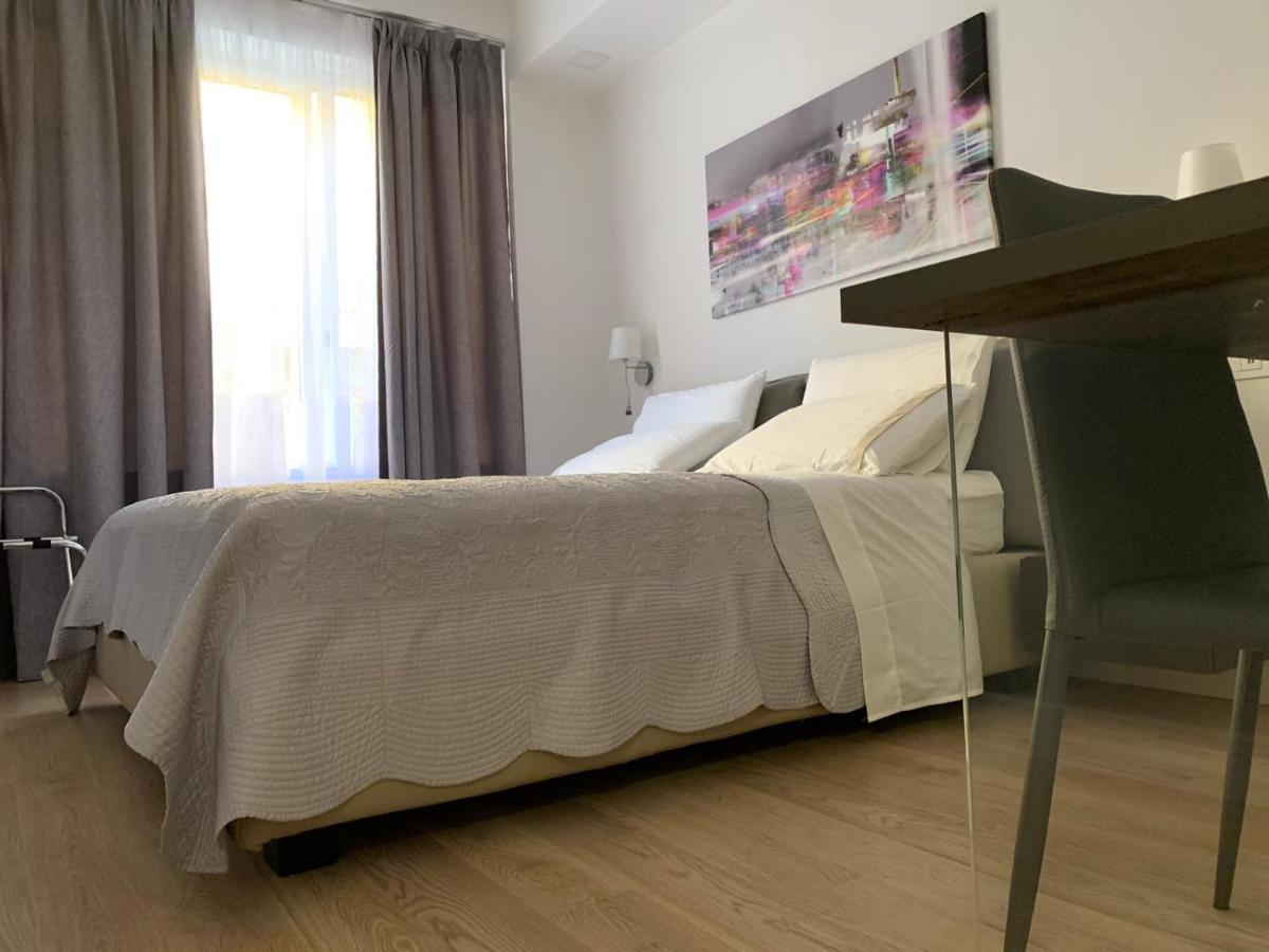 B&B Galleria Cavour Bologna Bagian luar foto