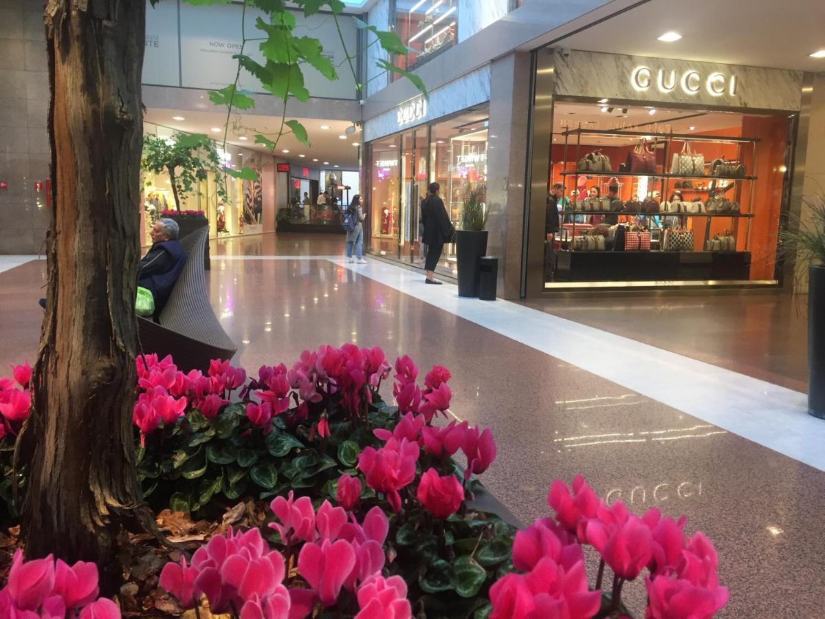 B&B Galleria Cavour Bologna Bagian luar foto