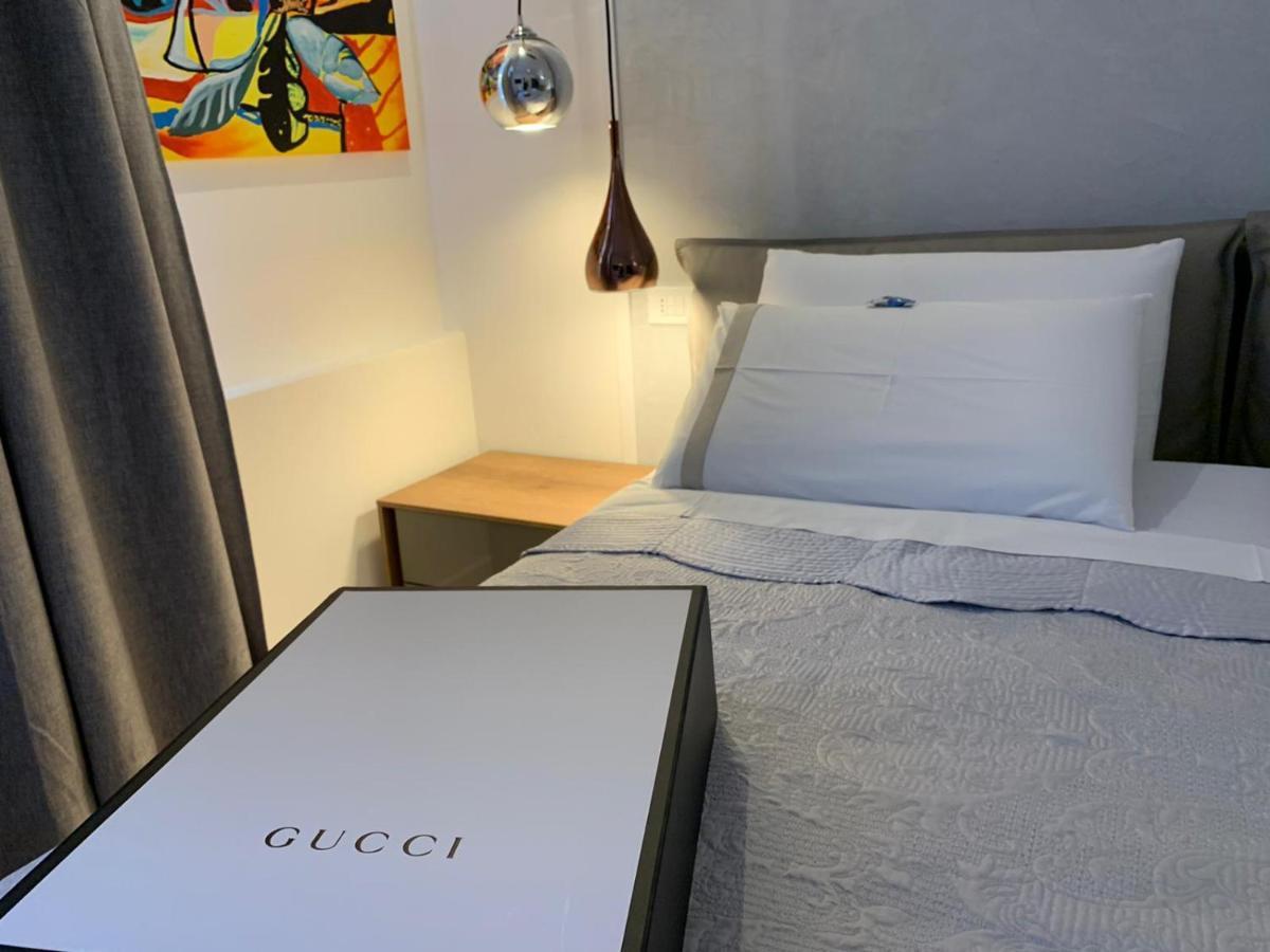 B&B Galleria Cavour Bologna Bagian luar foto