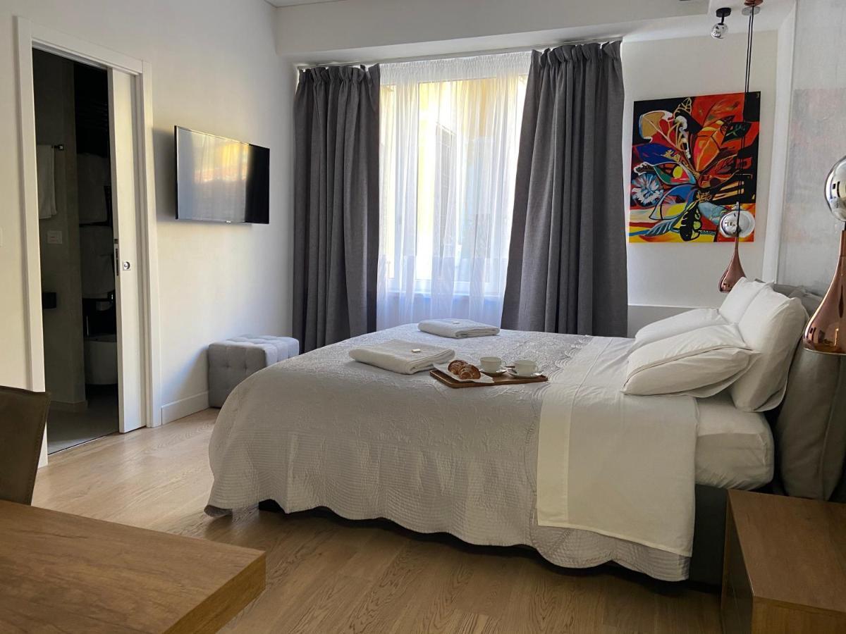 B&B Galleria Cavour Bologna Bagian luar foto