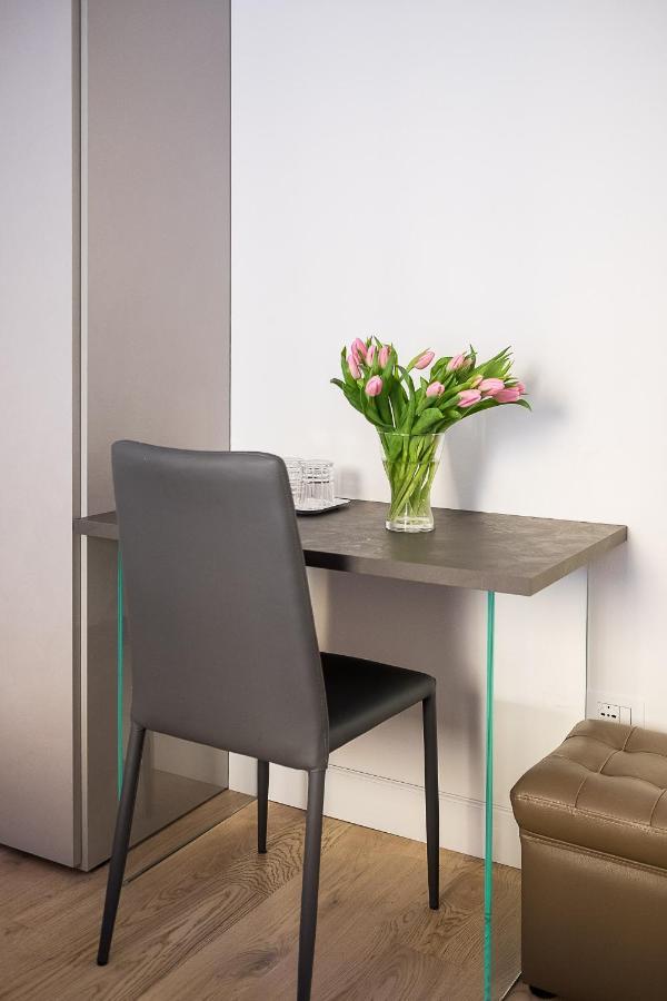 B&B Galleria Cavour Bologna Bagian luar foto
