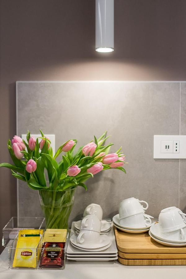 B&B Galleria Cavour Bologna Bagian luar foto
