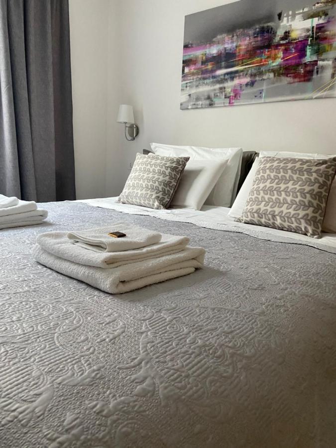 B&B Galleria Cavour Bologna Bagian luar foto